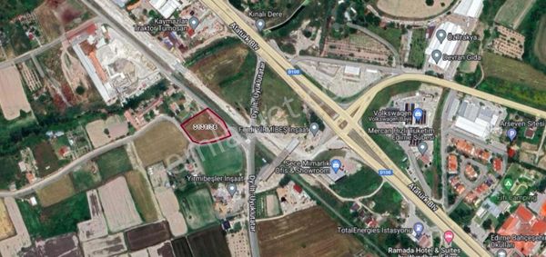 Adrian'dan İstasyon'da Hızlı Tren Yanı Satılık 3404 M2 Arazi