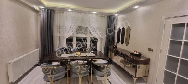 Van İpekyolu Hatuniye Mahallesin'de İlhami Çakırtaş Emlak A.ş.'de Site İçi Satılık 5+1 Dublex Daire