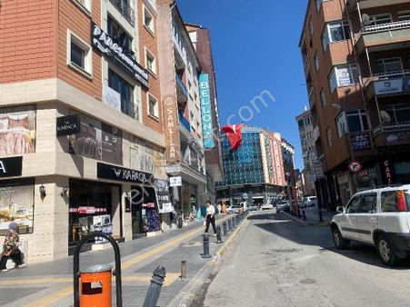 Güvenay - Çorum Saat Kulesi Yakını Acil Satılık Dükkan