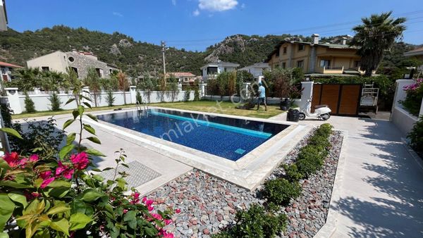 Marmaris'in En Gözde Yerinde Satılık Tam Müstakil Villa
