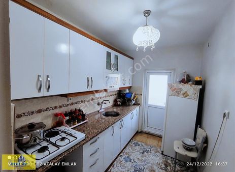 Öz Atalay Gayrimenkulden Uygun Fiyatlı Kiracılı 2+1 Daire Satlık