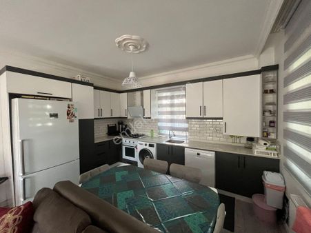 Müstakil Girişli Ters Dubleks 4+1 Denize Yürüme Mesafesi Eşyalı