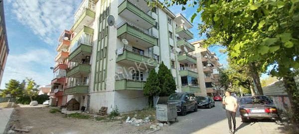 150m2 Asansörlü 4 Katlının 2 Katı Kose Daıre