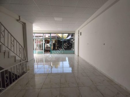 Alihan G.m.den Çarşı Mah. Dikiciler -ayakabıcılar Sok.3 Katlı Full Yapılı Satılık Dükkan