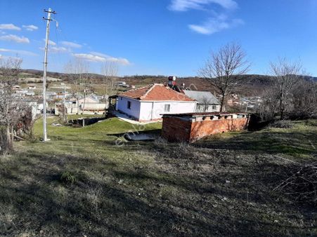 Bilecik Bozüyük Kapanalan Köyünde Satılık Ev Vearazisi