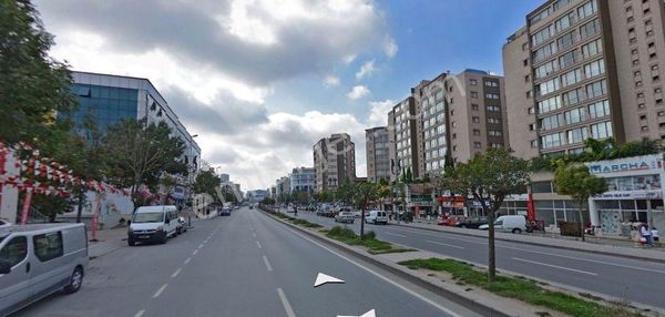 Esenyurt Doğan Araslı 2500 M2 Satılık Merkez Lokasyonlu Bina