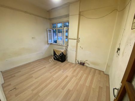 İz Yapı İnş.cebeci Mah.kiralık Giriş Daire