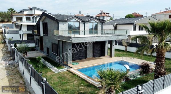 Terzioğlundan Altınolukta 655 M2 Arsa İçnde Havuzlu Deluxe Villa
