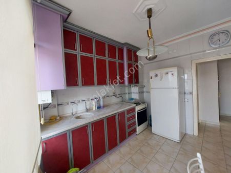 Kale Mahallesi Hamitduran Caddesi Üzerinde Cadde Cepheli 3+1 Asansörlü