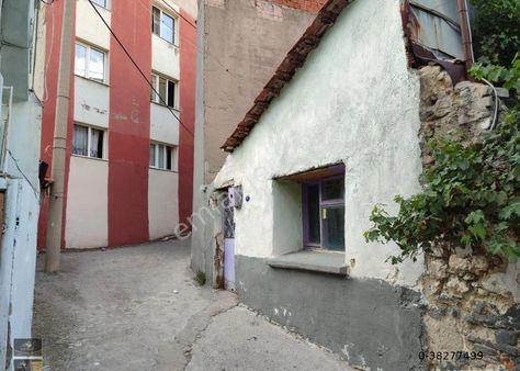 Kemalpaşa Merkezinde Acil Satılık Müstakil Ev