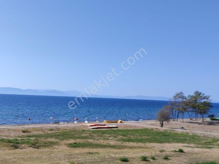 Ümmetoğlu'ndan 5+1 Ultra Lüks Müstakil Bahçeli Denize Sıfır Villa