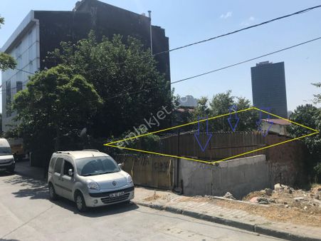 Mahmutbey Hacibostan'da (mia)ticari İmarlı 139 M' Satılık Arsa