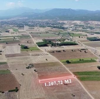 Acıpayam Akalanda Resmi Yolu Suyu Olan Bahçe Arazisi