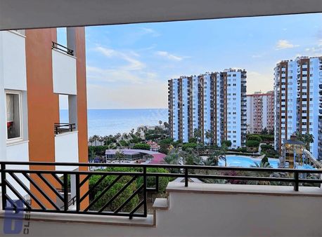 Mersin Çeşmeli Liparis 3 Sitesinde Eşyalı Satılık Daire