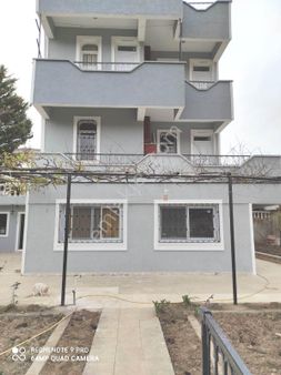 Sarımazı Mıntıkasında Petek Evler Sitesinde Temiz Satılık Tribleks