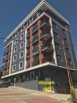 Adnan Kahveci'de Güney Cephe 3+1 Sıfır İskanlı Kapalı Otoparklı Müstakil