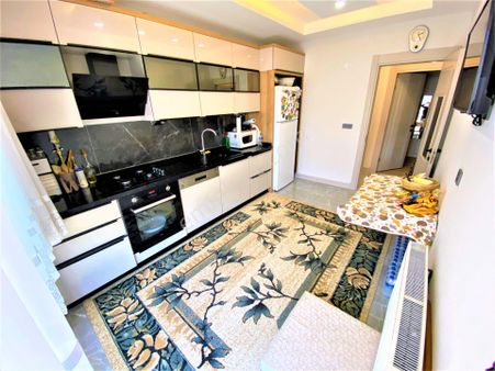 💢 💢aktif'ten Akçayın En Gözde Konumunda Ayrı Mutfaklı Çift Cam Balkonlu 1 Yaşında 2+1 Daire