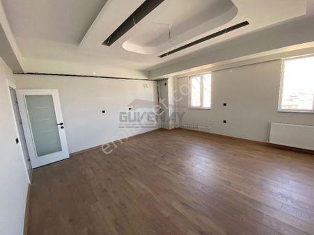 Güvenay - Çorum Fen Lisesi Cad. 4+1 180 M² Satılık Lüks Daire