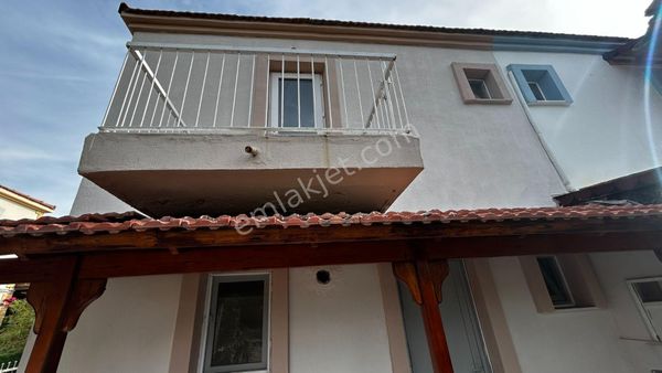 İsmetpaşa Mahallesinde Önü Açık Dubleks