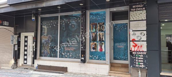 Toprak İnşaat...depolu 160 M2 6 Yıllık Binada Yatırımlık İşyeri!!!