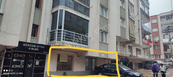 Denizli 15 Mayıs Mahallesi Çınar P.t.t.altları 3+1.kombili Düz Girişli Zemin Daire