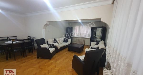 Selimiye Sokak,da 2+1 Mobilyalı Kiralık Daire