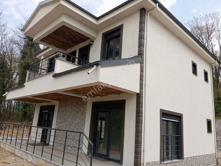 Çay Emlak'tan Satılık Villa