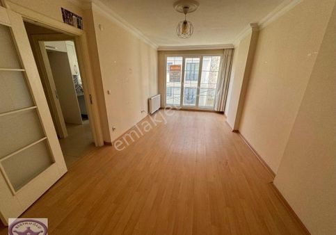 Yeni Bina Ulaşıma Çok Yakın Asansörlü Balkonlu Arakat Ön Cephe