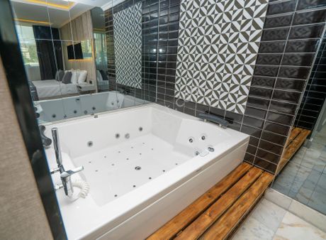 Gebzede Jakuzili,temiz Ve Rahat Günlük Kiralık Daireler