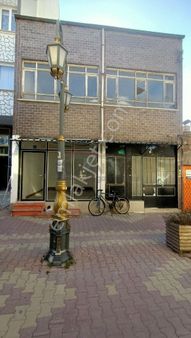 Güvenay - Çorum Uğur Mumcu Caddesi Satılık 3 Katlı Bina