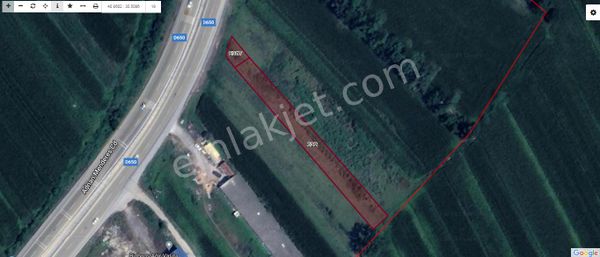 Ferizli Organize Sanayii Bölgesi Yakını Karasu Yolu Üzeri Parsel