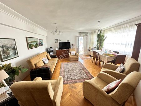 Antalya Konyaaltı Siteler Mahallesinde Kat Mülkiyet Tapulu Site İçinde Doğalgaz Kombili Satılık 3+1