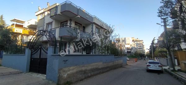 Seyran Emlaktan Köşe Başı Masrafsız Dübleks