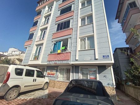 Furkan Emlak'tan Kışla Mahallesi 2+1 105m2 Doğalgazlı 10.yıllık Satılık Giriş Kat Fırsat Daire