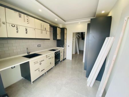 Meydankavşağında Tramvay Yakını Çok Geniş Dubleks Daire