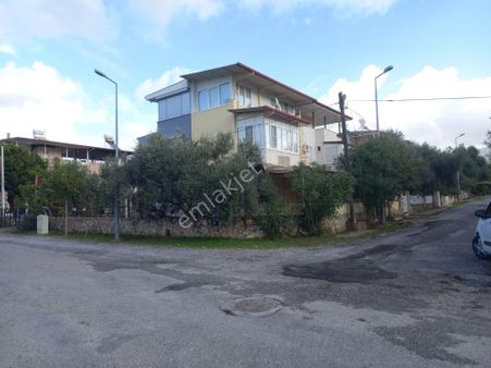 Akbük Merkezde Denize 200 Metrede Yazlığımız Satılık. Bu Fiyata Yok.