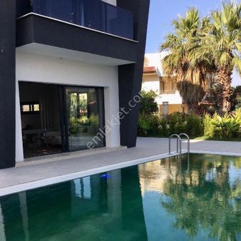 Nyc Group Müstakil Özel Havuzlu Site İçin De Satılık Villa