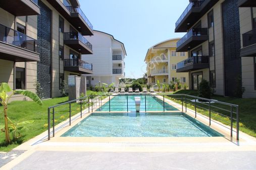 Antalya Belek'te Havuzlu Site İçeresinde Satılık Eşyalı 3+1 Dubleks Daire