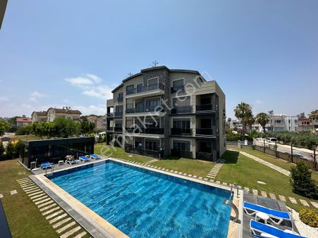 Belek Merkezinde Havuzlu Site İçeresinde Full Eşyalı Teraslı Satılık 4+1 Çatı Dubleks Daire