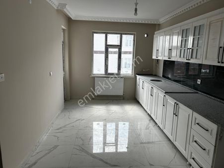 Bulut İnşaat Emlak Tan Yerköy Sahibinden Ayanoğlu Mahallesi 3+1 Satılık Daire 3.kat