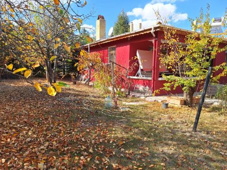 Sitede Bağ Evi Havasında 700m2 Arsa İçinde 2+1 Müstakil Ev