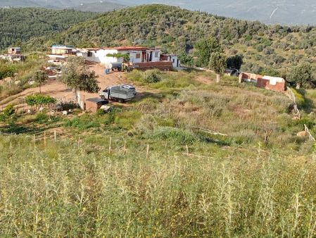 Seferıhısar Atatŭrk Mah. Satılık 5795 M Tek Tapulu Arazı