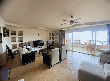 Mersin Erdemli Çeşmeli Liparis 3 Sitesinde Dağ-deniz 3+1 Daire