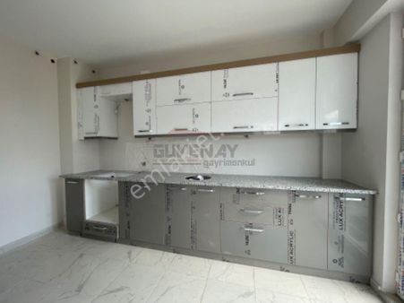 Güvenay - Çorum Çiftlik Caddesi 3+1 Ara Kat Sıfır Daire