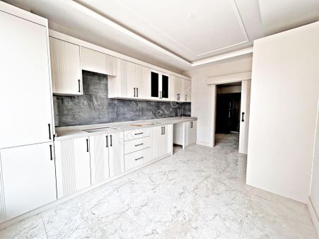 Alpaslan'da Yeni Nesil Modern Tasarımlı Geniş Ferah Balkonlu3+1