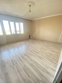 Cadde Üzeri Kiralık Daire