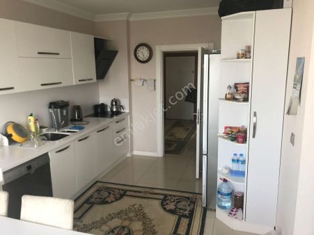 Mç Emlaktan Ahi Mesut Mah 'de 4+1 Yapılı Satılık Daire