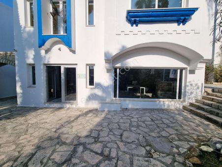 Bodrum Merkez Anayol Üzeri Satılık İşyeri Dükkan 120 M²