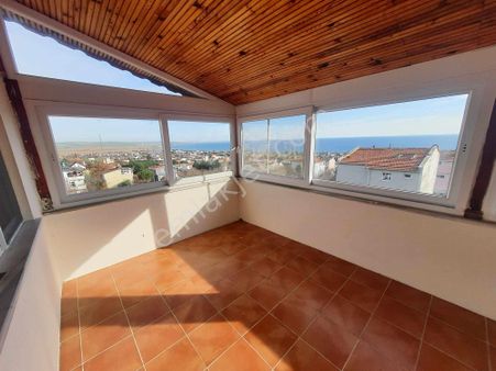 Haydar Emlaktan Yenicede Deniz Manz.5+1 Denize Yakın Tribleks Villa