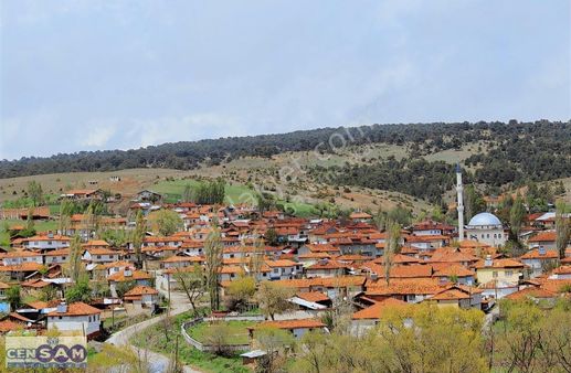 Kütahya Emet'de 4.661 M2 Resmi Yola Cepheli Dümdüz Fırsat Arazi